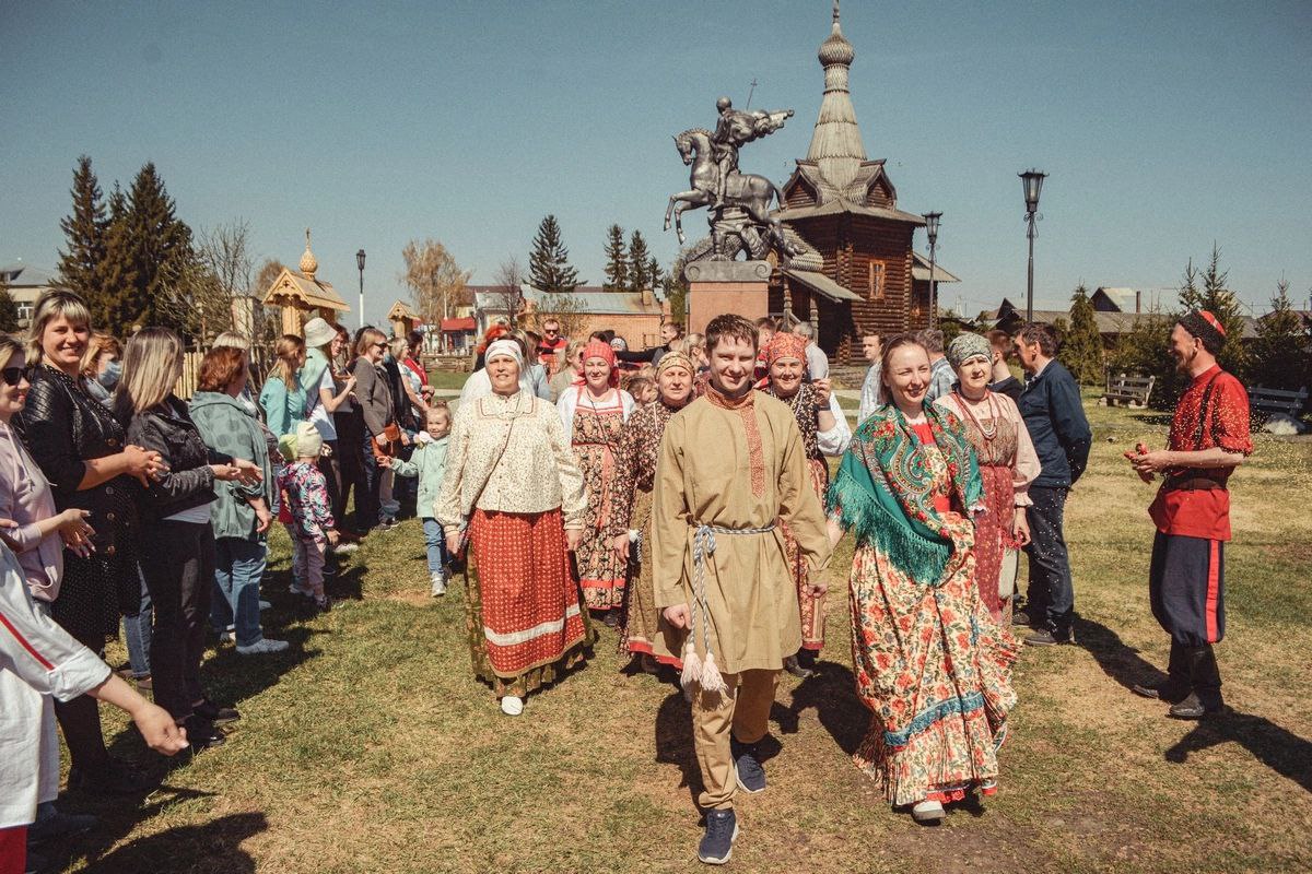 Омичей приглашают встречать весну на "Красной горке" в Большеречье