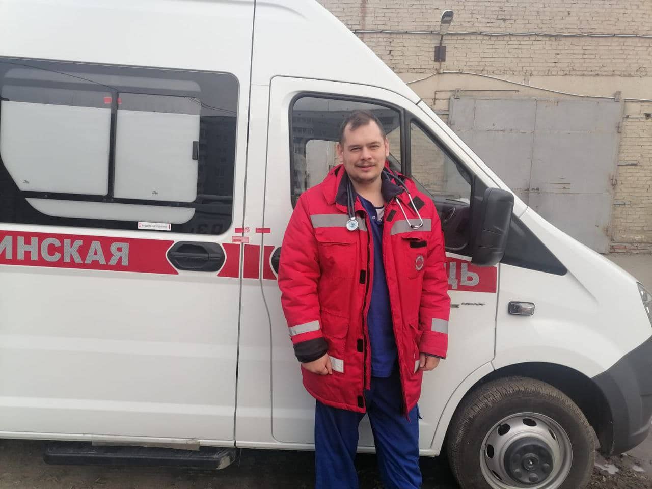 В Омском районе фельдшер спас рыбака, который провалился под лед