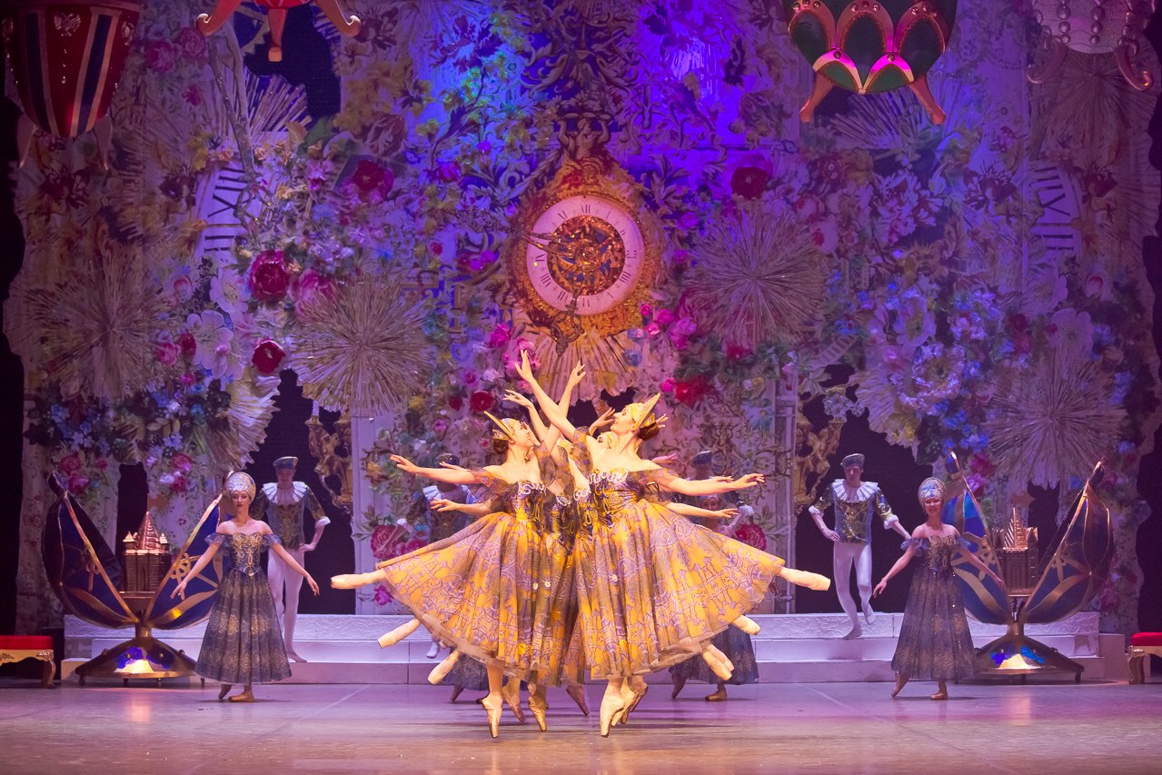 В Омске в разгар весны состоялась премьера балета "Щелкунчик"