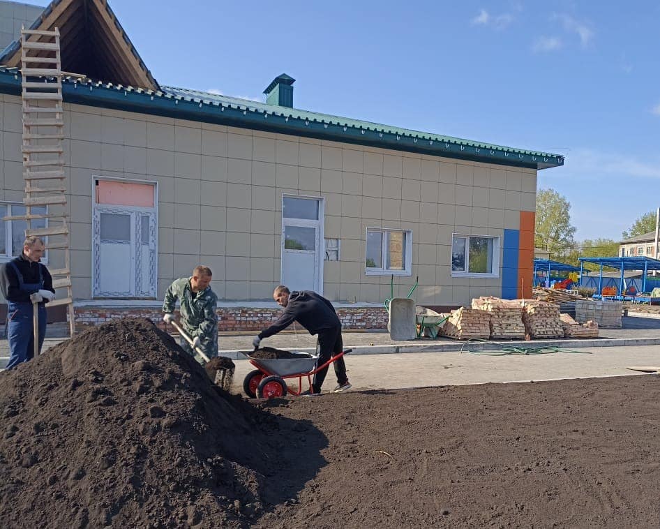 Строительство детсада в посёлке Большеречье Омской области выходит на финишную прямую