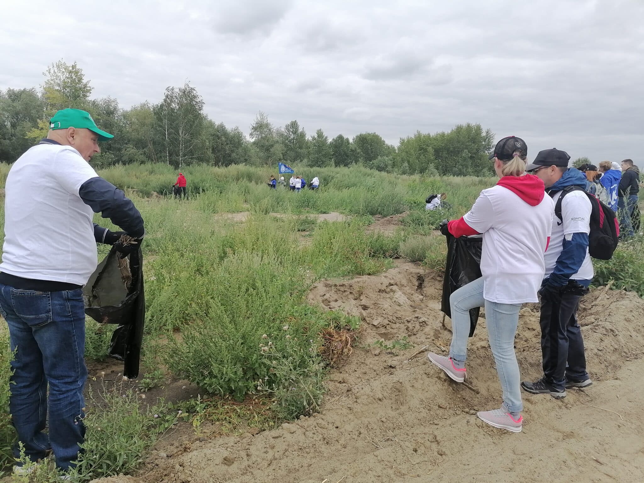 Сделать город чище. Омичи показали, в чем заключаются особенности национальной уборки