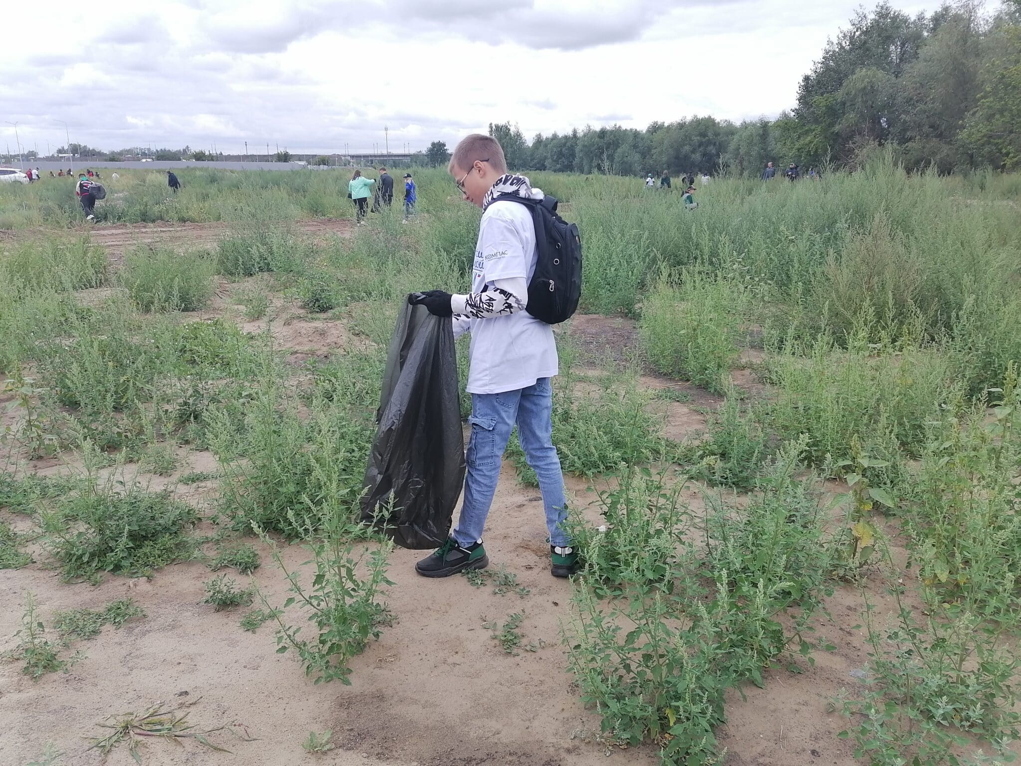 Сделать город чище. Омичи показали, в чем заключаются особенности национальной уборки