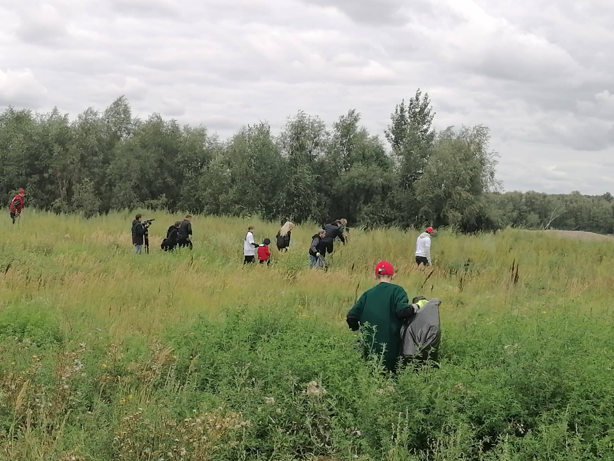 Сделать город чище. Омичи показали, в чем заключаются особенности национальной уборки