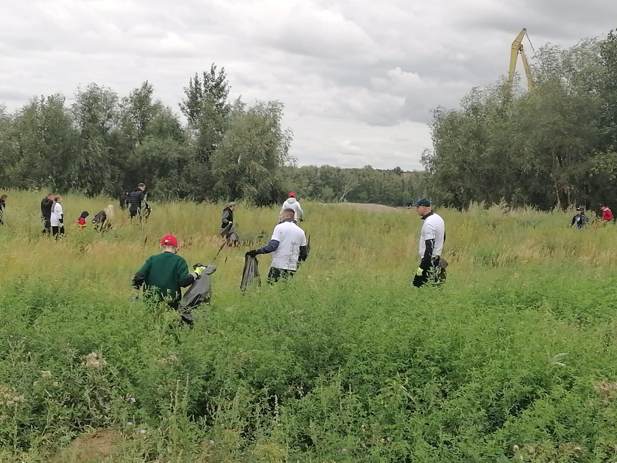 Сделать город чище. Омичи показали, в чем заключаются особенности национальной уборки