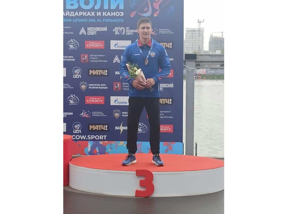 Омский спортсмен Георгий Ваняшов завоевал бронзу на международных соревнованиях по гребле