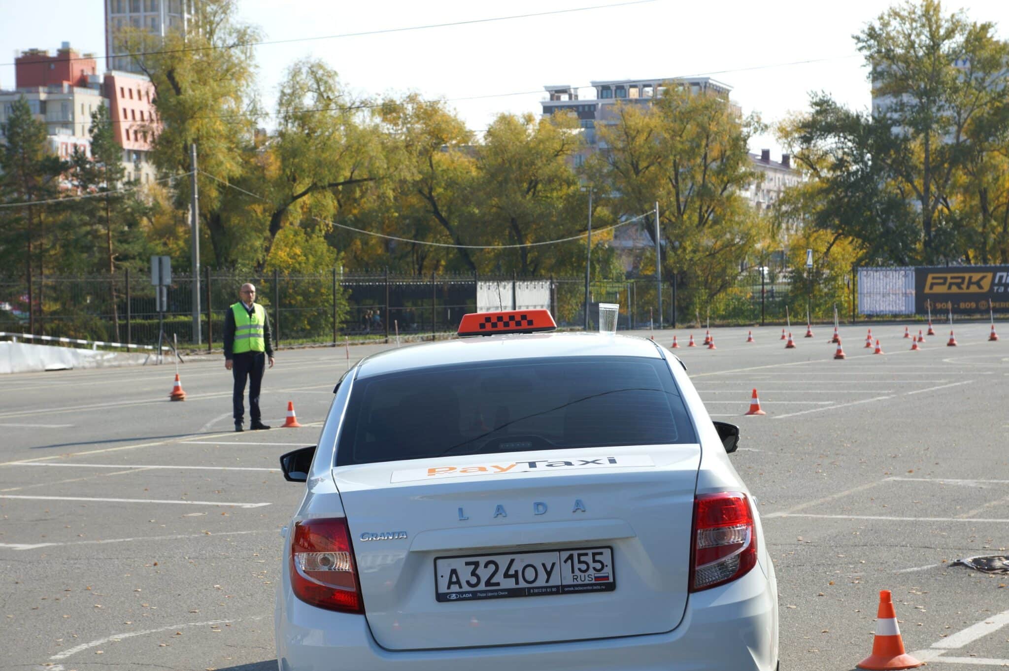 В Омске по итогам конкурса определили лучшего водителя такси