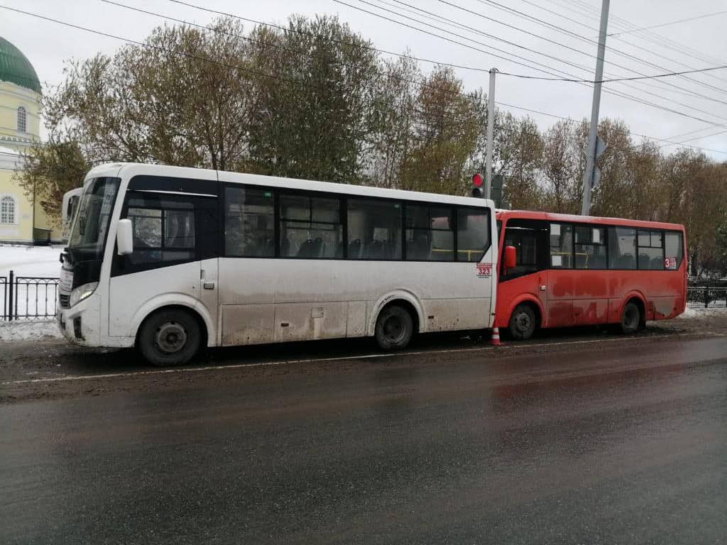 Омская прокуратура проверит обстоятельства ДТП с участием пассажирского  транспорта • TOP24 • Омск