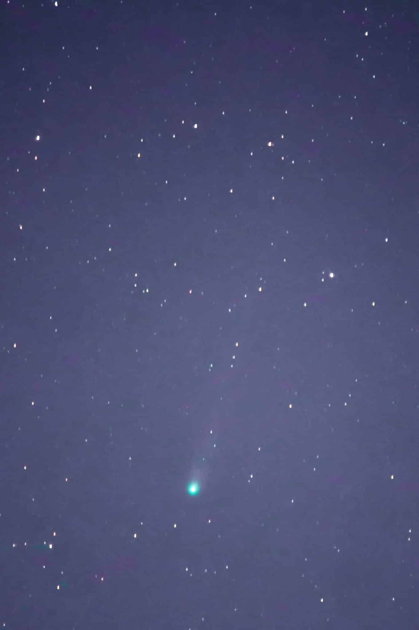 В небе над Омском сфотографировали комету, которую можно увидеть раз в 70 лет