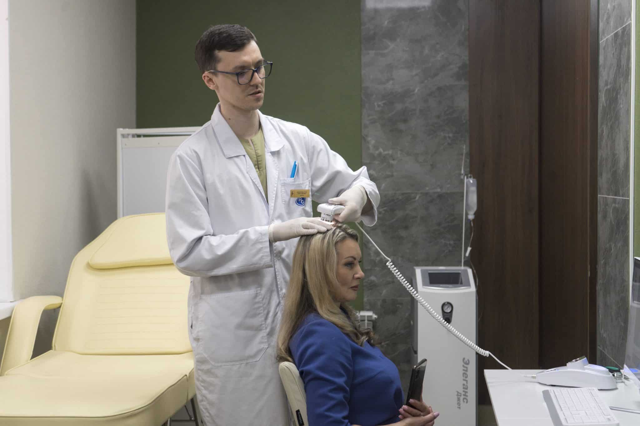 В Омске открылась клиника трансплантации волос "Точки роста"