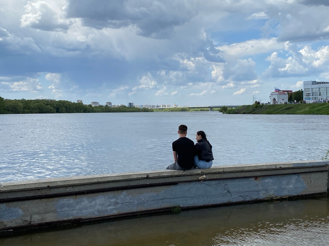 Набережная в Омске утонула ещё больше - смотрим свежие фотографии
