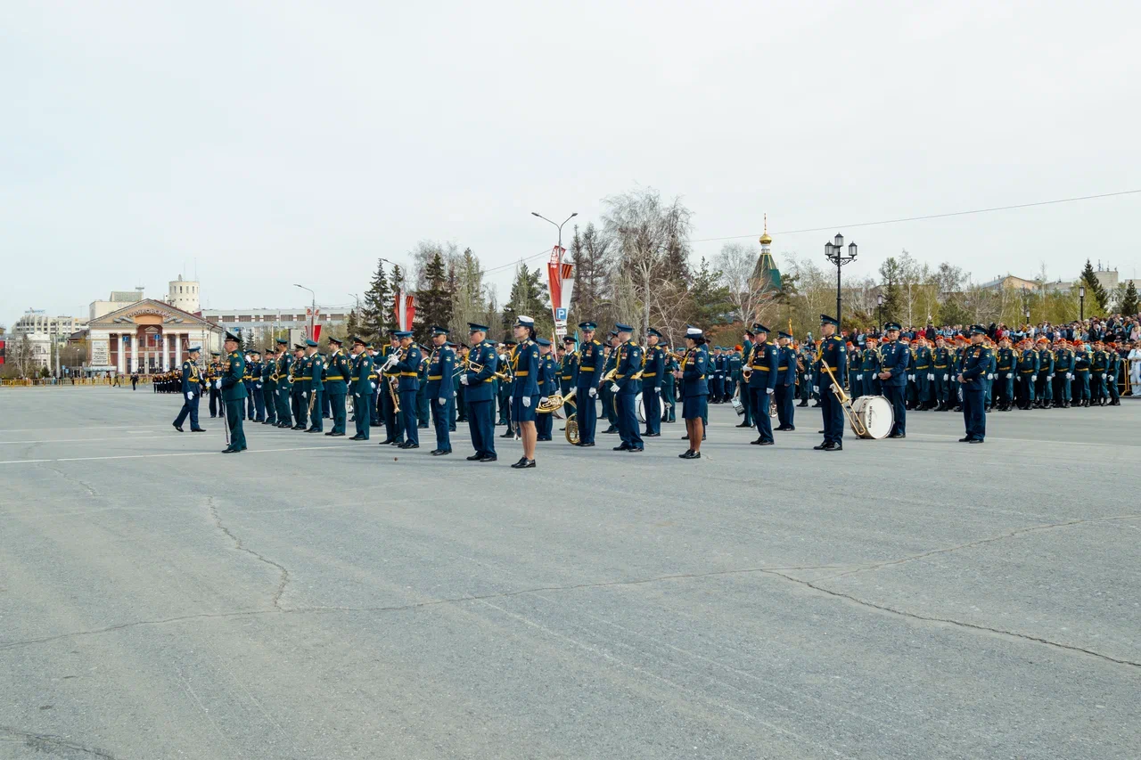 Как в Омске прошёл Парад Победы — фоторепортаж