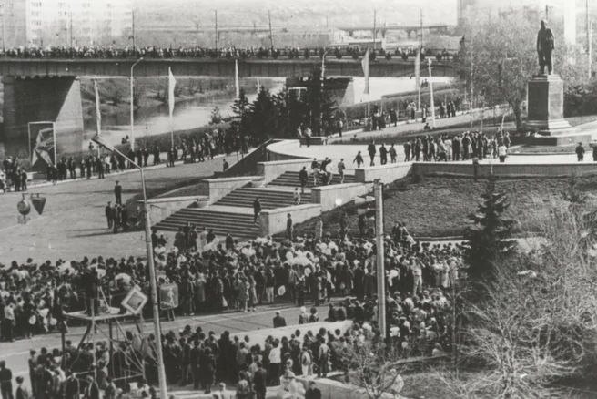 Ностальгия по прошлому: как в Омске отмечали Первомай при Советском Союзе - фото
