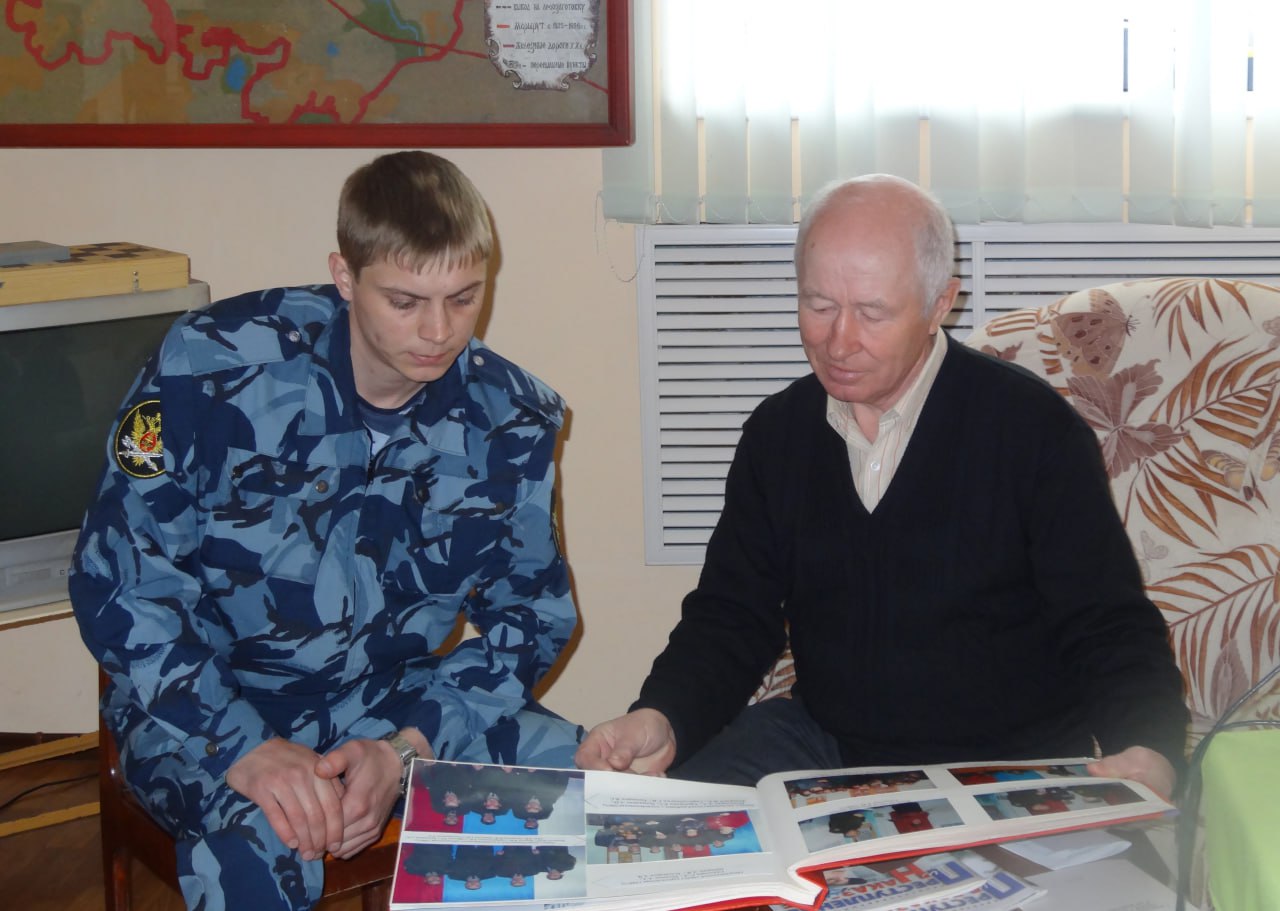 Универсальный солдат: на что похожа служба оперативников омской ФСИН