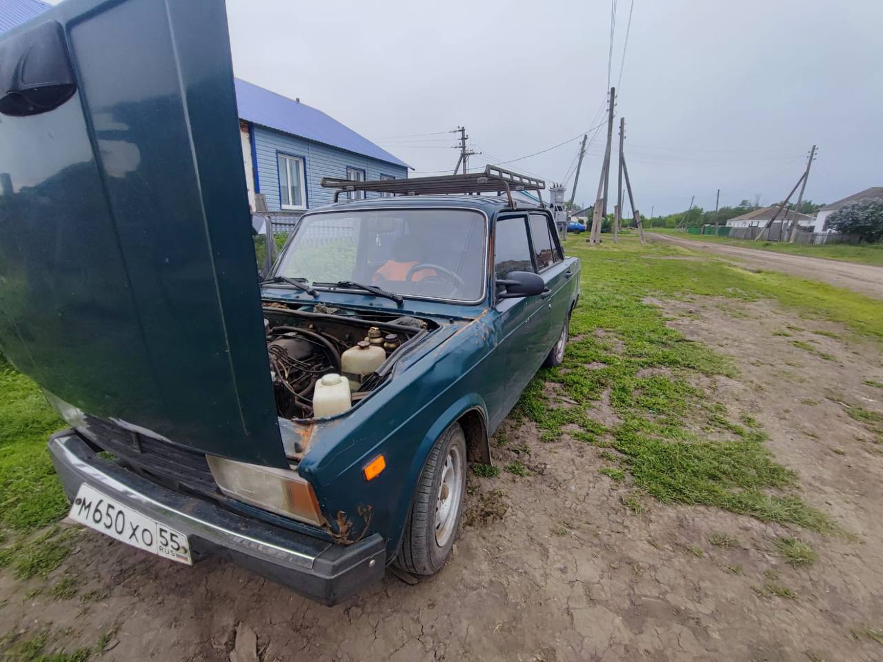 Угнать за 60 секунд. За один день омич покатался на двух чужих авто и мотоцикле
