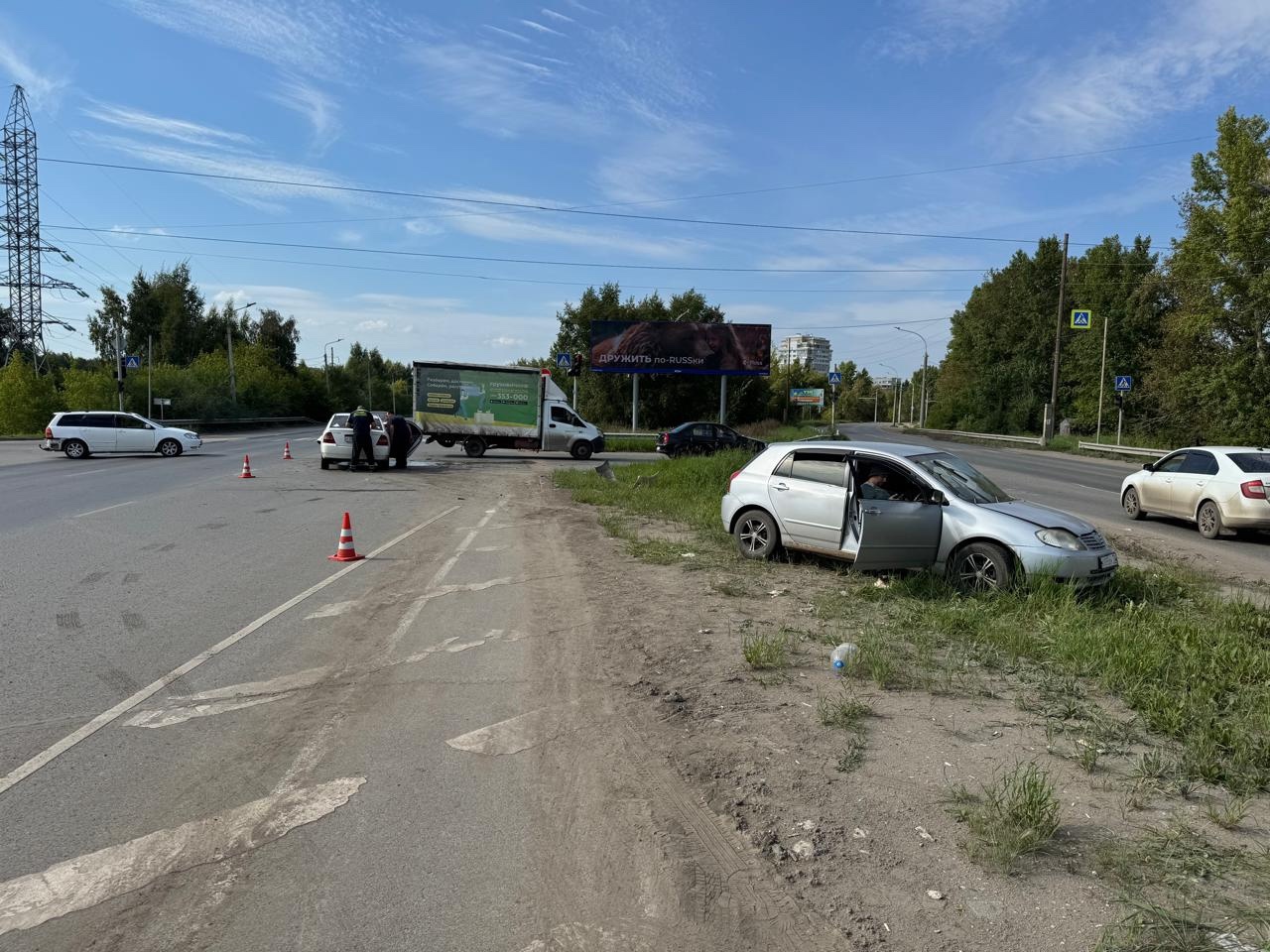 В Омске женщина водитель устроила ДТП с тремя пострадавшими, в том числе детьми