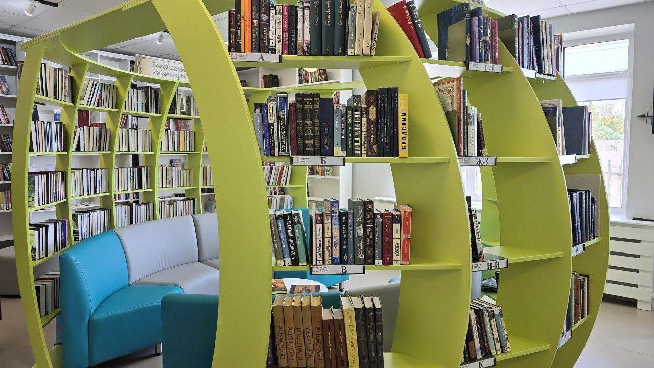 В омском Калачинске к 230-летию города открыли вторую модульную библиотеку