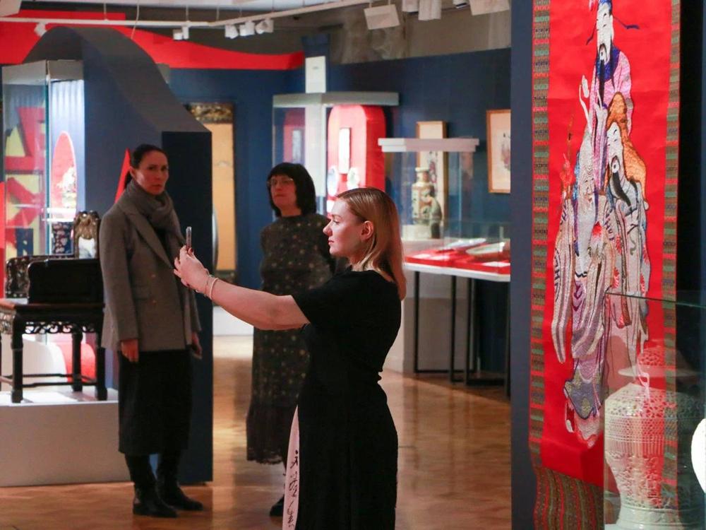 Эрмитаж из Санкт-Петербурга переехал в Омск