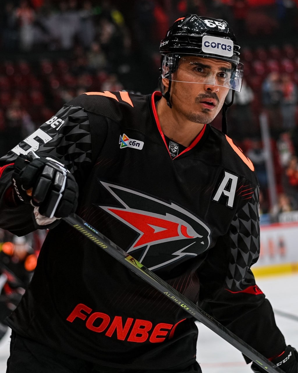 Омский клуб "Авангард" официально объявил о возвращении нападающего Наиля Якупова