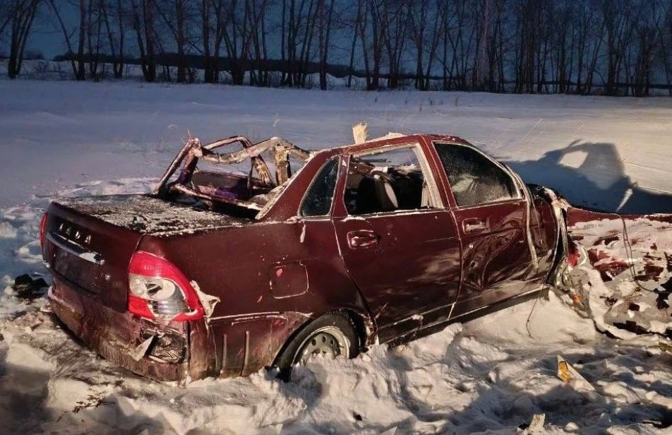 Двое молодых людей погибли в ДТП от столкновения с табуном лошадей