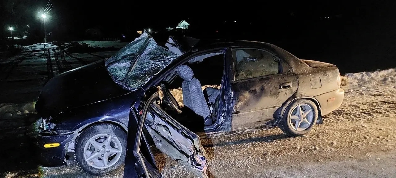 Две женщины попали в больницу после  серьезного ДТП с автобусом под Калачинском