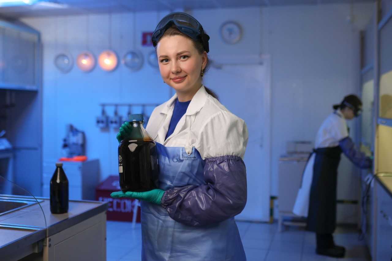 «Газпром нефть» повышает престиж рабочих специальностей среди студентов Омска