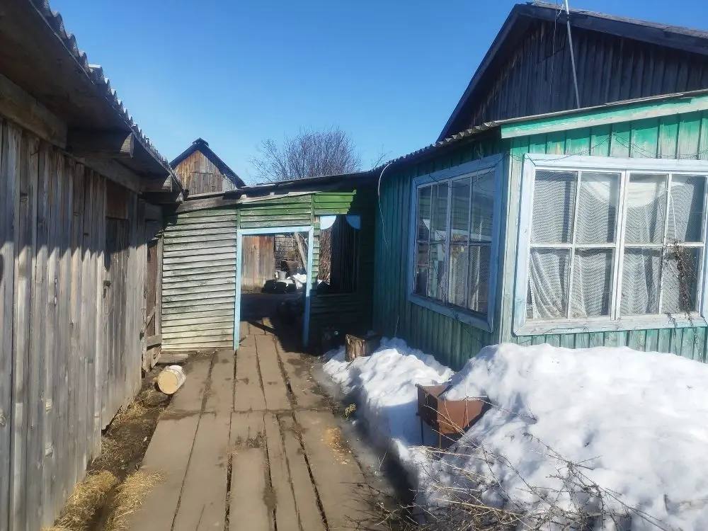 19-летний омич жестоко убил своего отчима