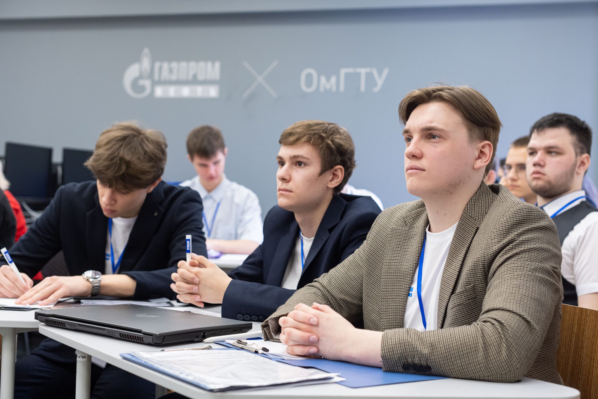 Омский НПЗ открывает двери в мир нефтепереработки для юных талантов