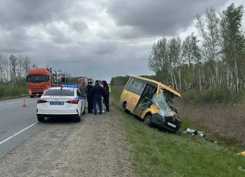 Детали спасения детей после страшной аварии на трассе Омск-Тюмень: выжившие школьники рассказывают о героизме товарищей